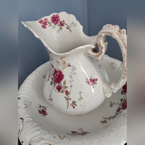 Antique Victorian Wash Bowl & Pitcher - Picture 3 of 7